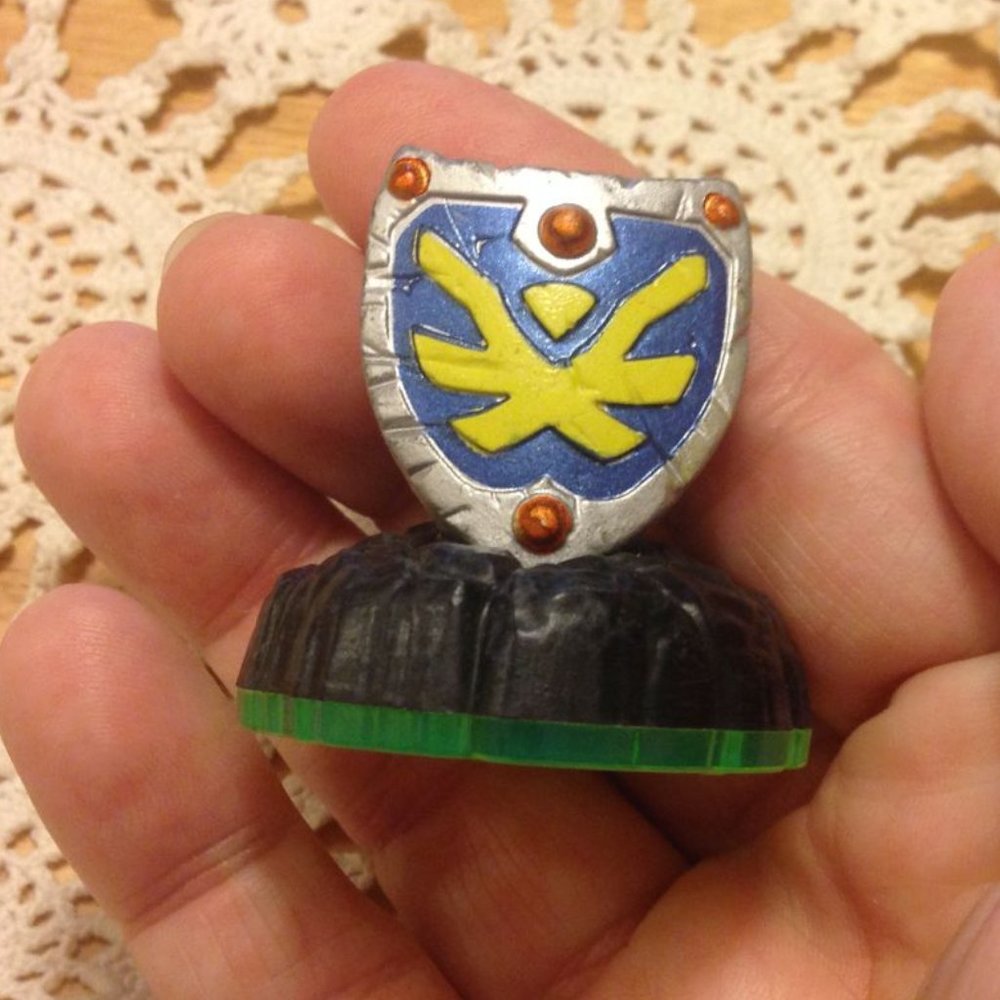 skylanders Spyro’s Adventure Sky-Iron Shield Toy